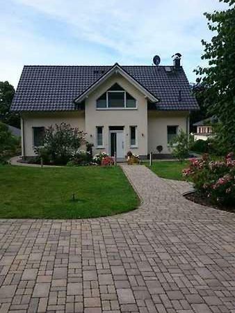 Ferienwohnung Am Waldesrand Sellin  المظهر الخارجي الصورة